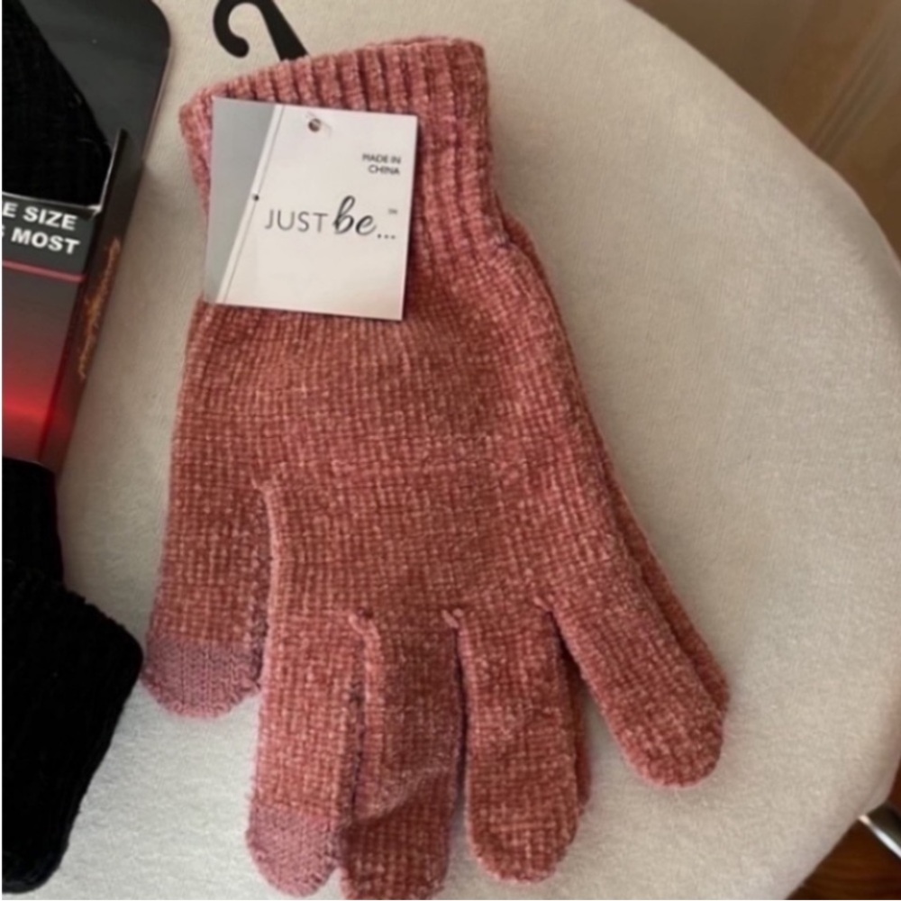 Pink Chenille Gloves Knit Beanie Thermal Black Heat Sense Thick Hat Holiday NEW - Picture 3 of 16